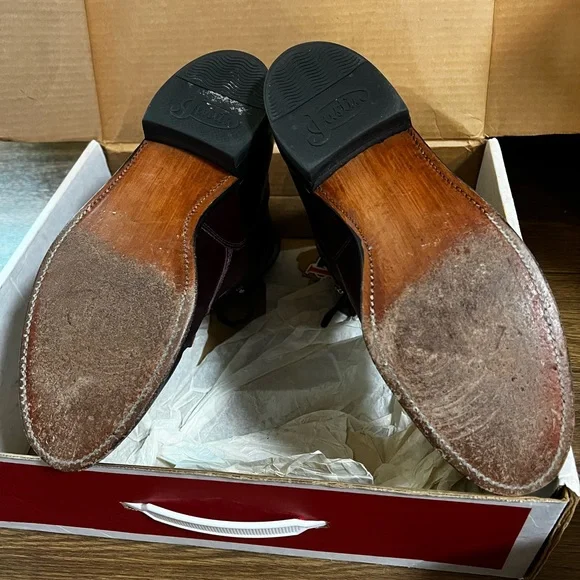 Justin Boots Women's Burgundy Lace Up Boots - Picture 3 of 5